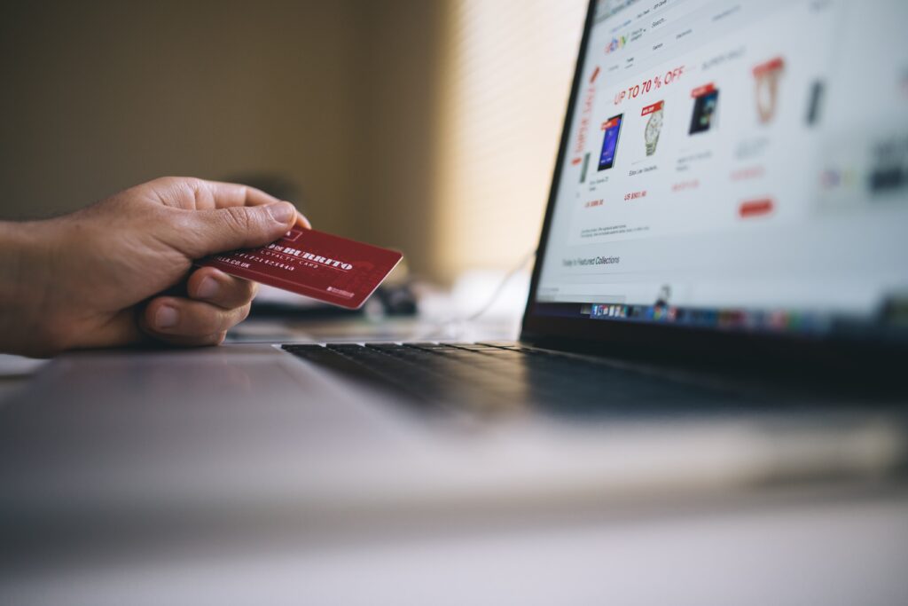 shopping online con pagamento tramite carta di credito
